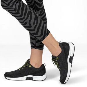 OrthoFeet 9W Coral black sneakers